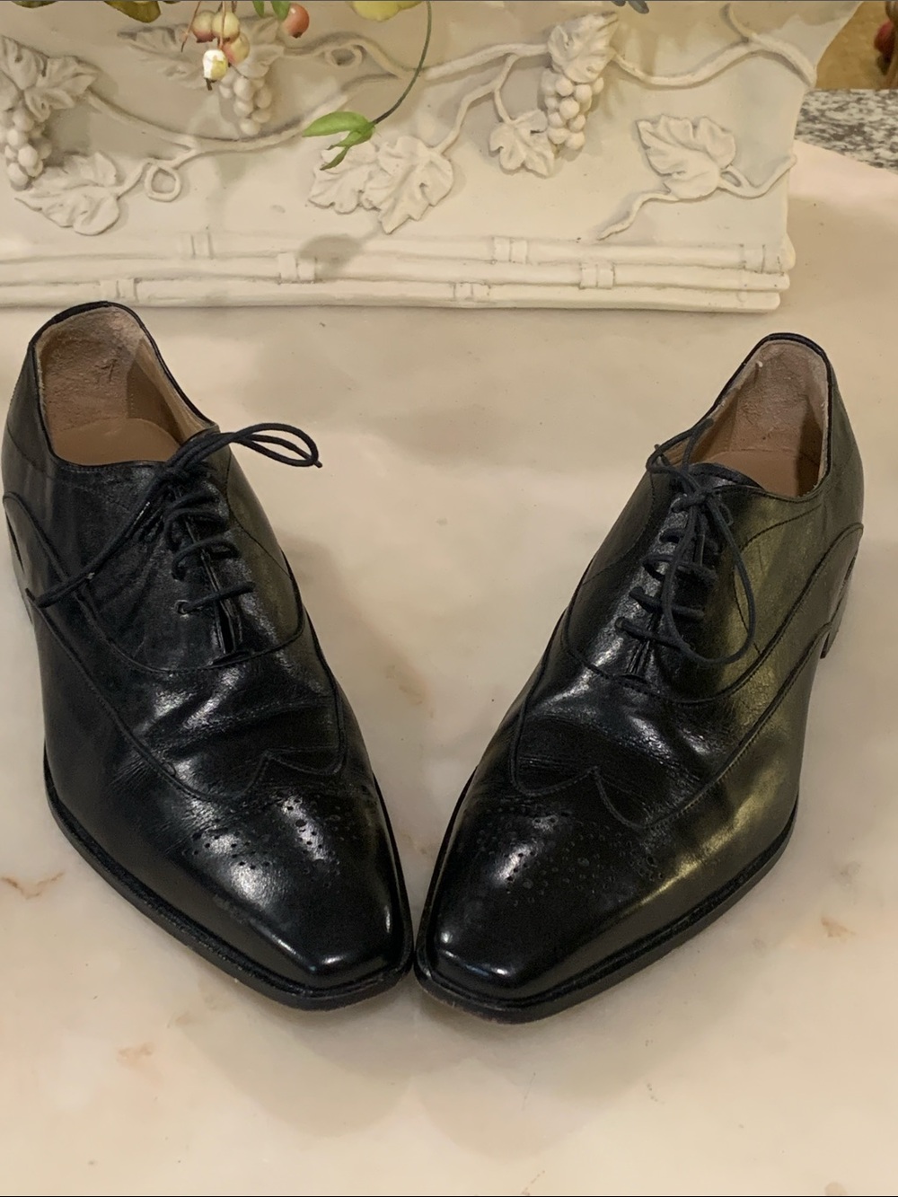 Duca Black Leather wingtip dress shoes classic lace-up closure Size 44